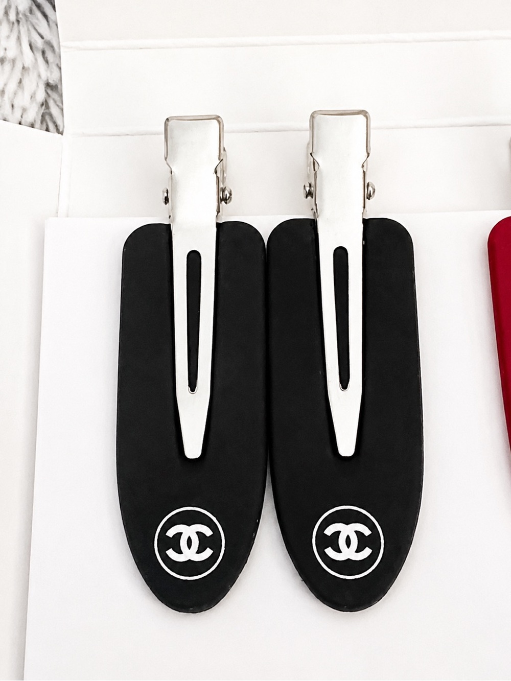 CHANEL Triple-Pair Logo Hair Clips in Black, Red, Beige - Picture 2 of 6